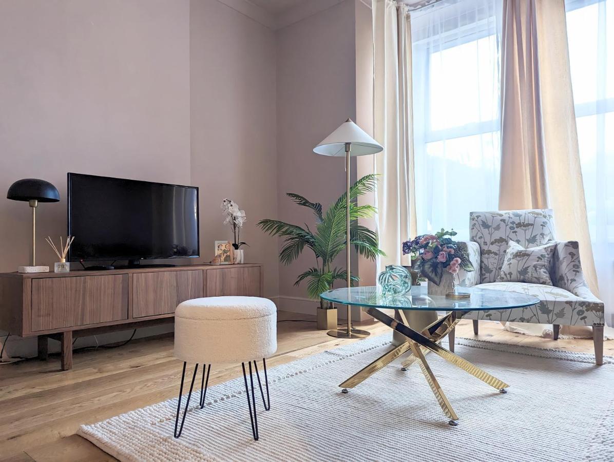 Gorgeous Apartment Wood Green Palmers Green Extérieur photo