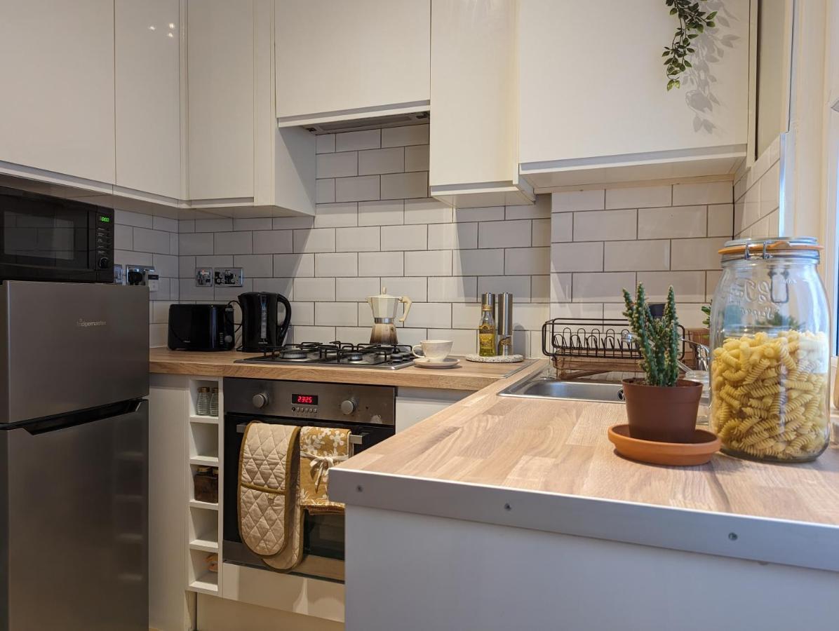 Gorgeous Apartment Wood Green Palmers Green Extérieur photo