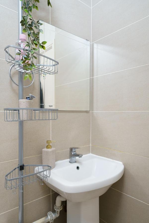 Gorgeous Apartment Wood Green Palmers Green Extérieur photo